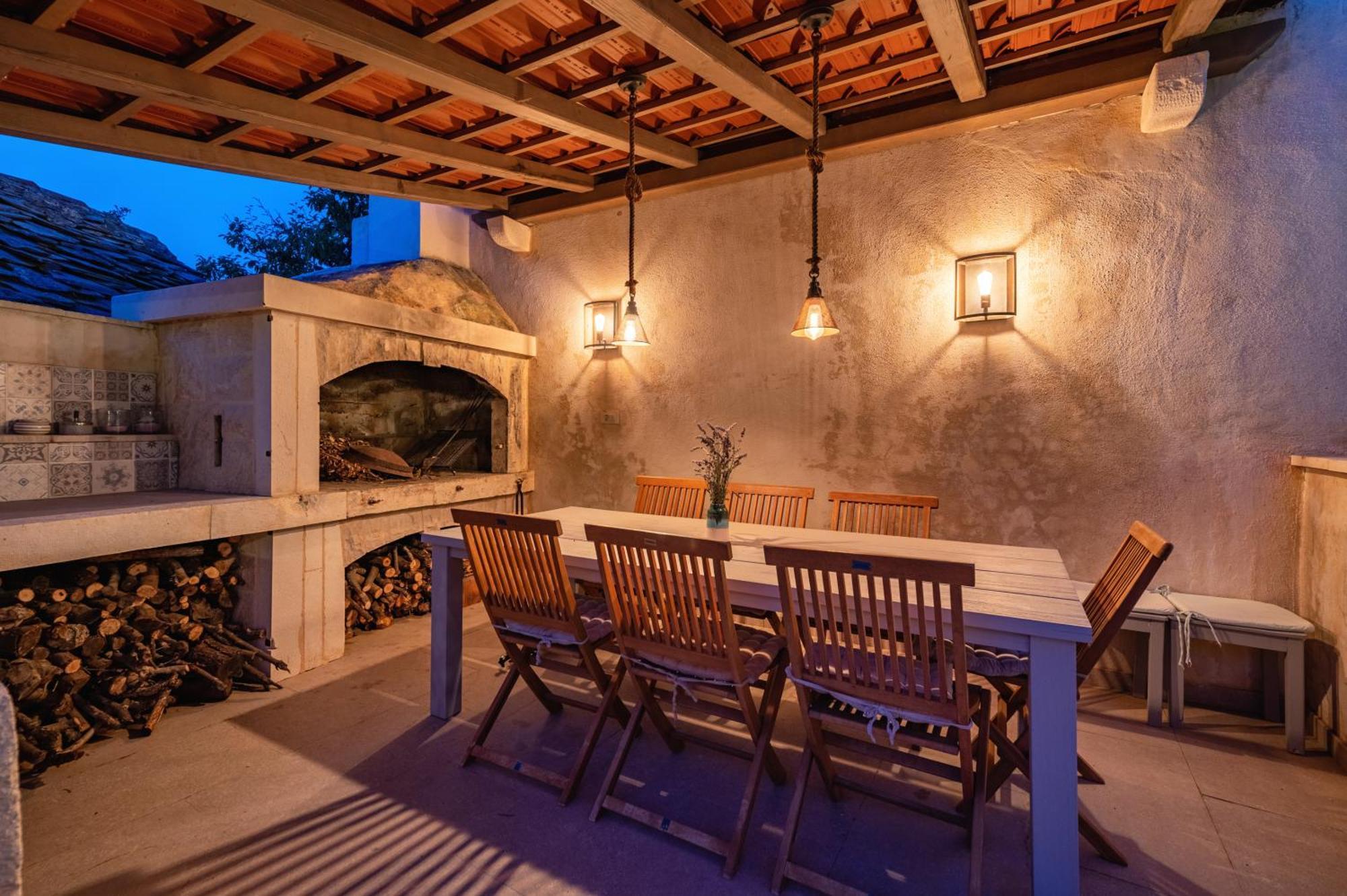 Villa Komelo Škrip Екстериор снимка